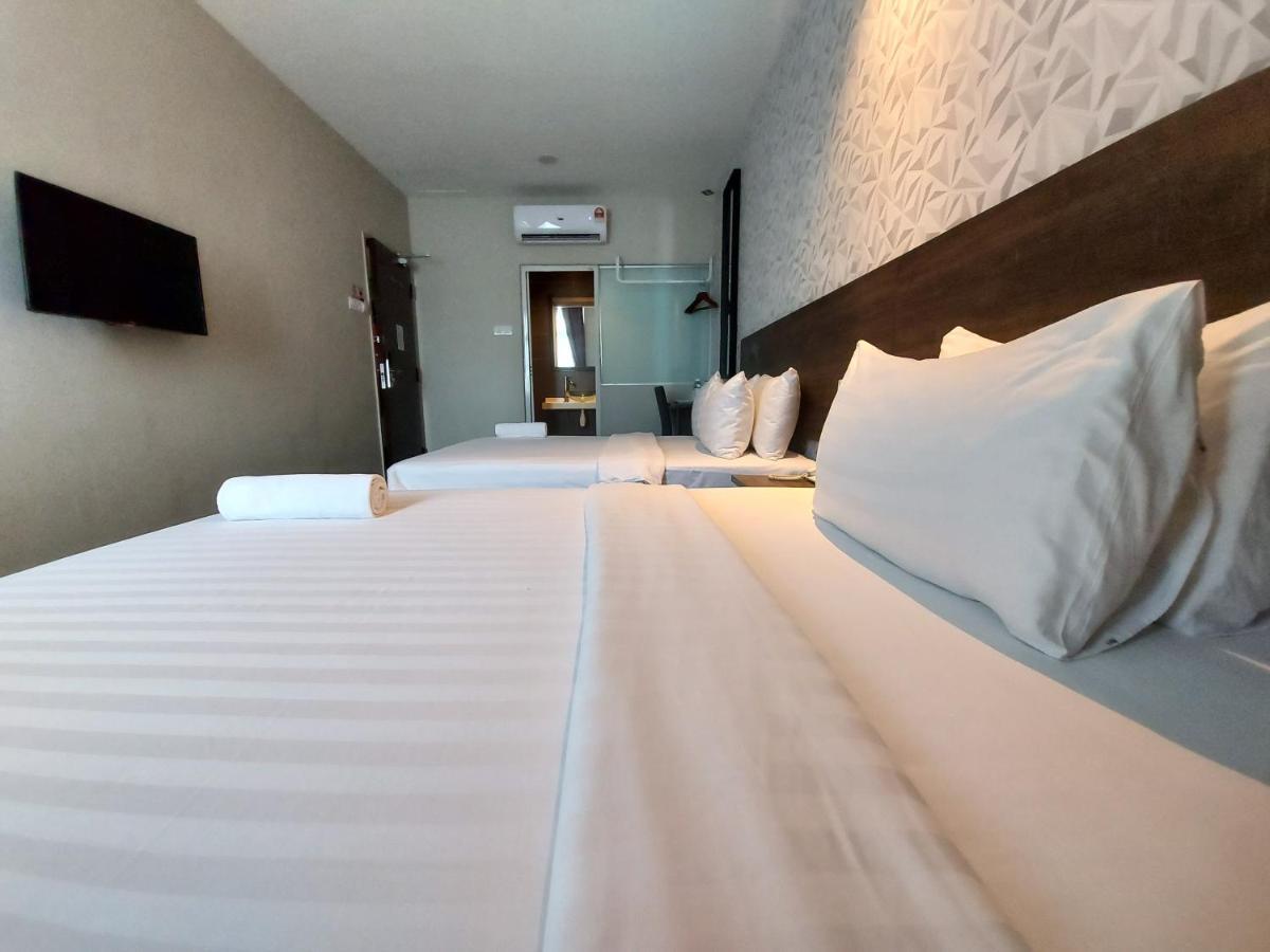 Miico Hotel @ Mount Austin Johor Bahru Ngoại thất bức ảnh