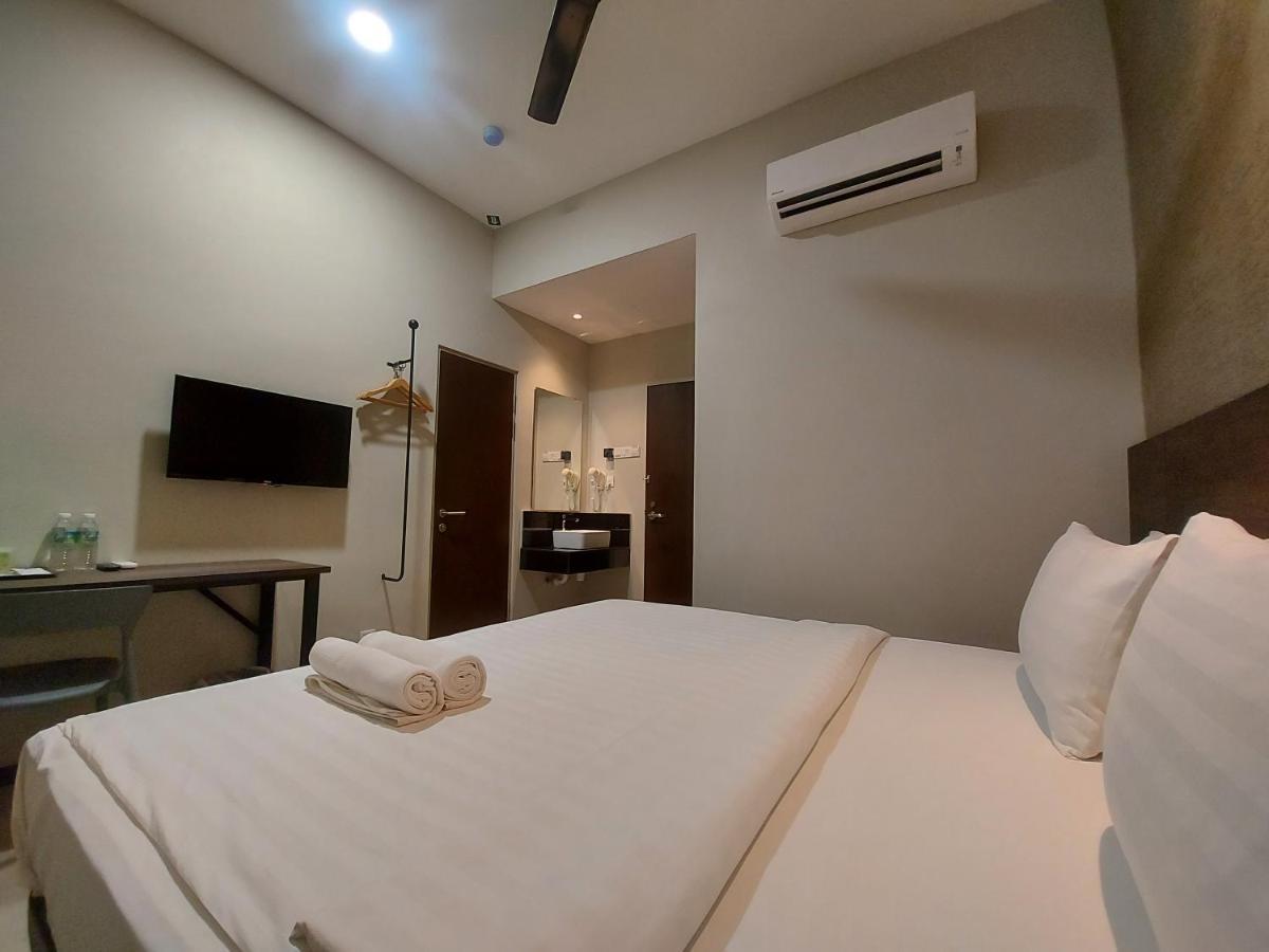 Miico Hotel @ Mount Austin Johor Bahru Ngoại thất bức ảnh