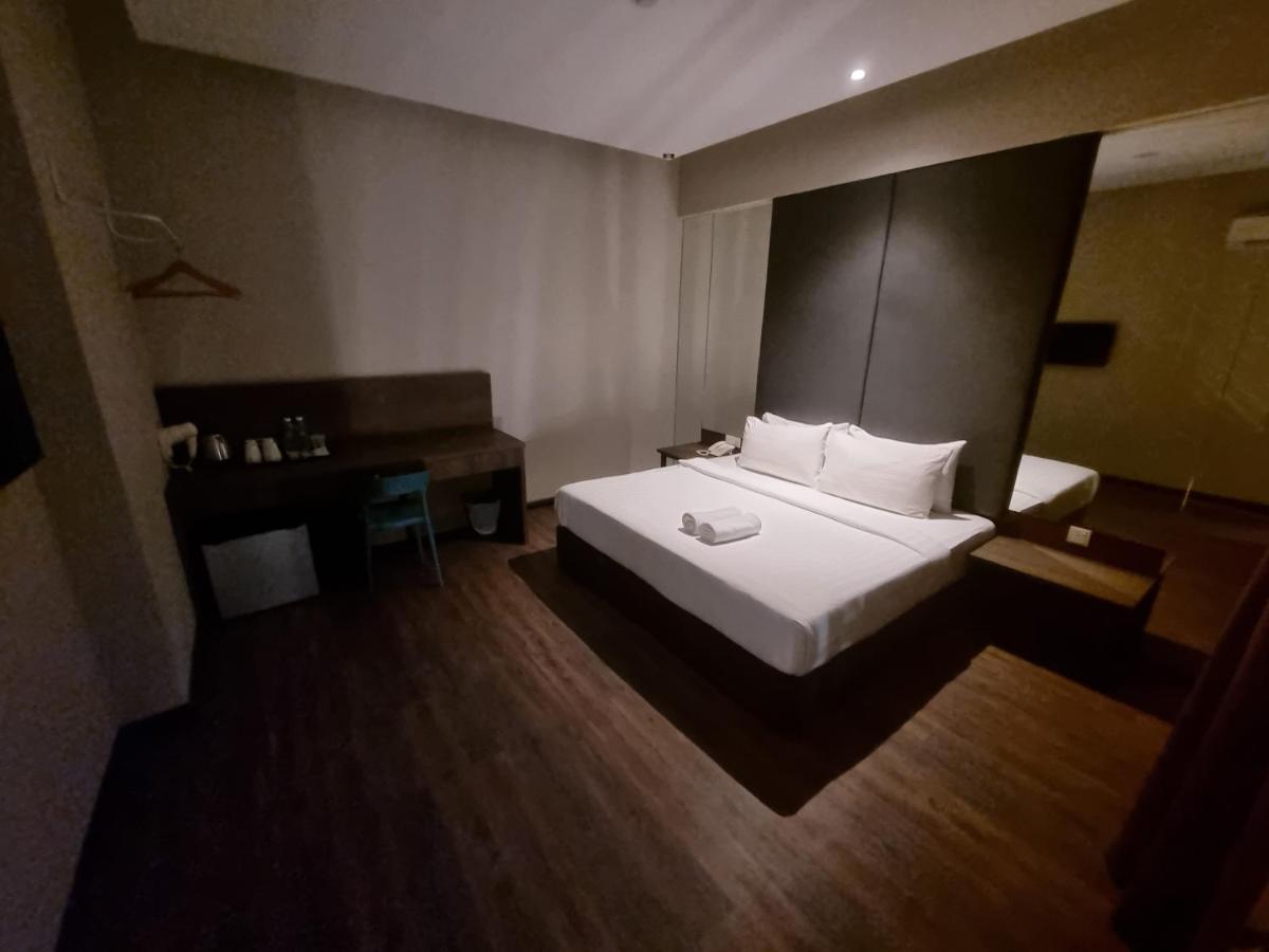 Miico Hotel @ Mount Austin Johor Bahru Ngoại thất bức ảnh