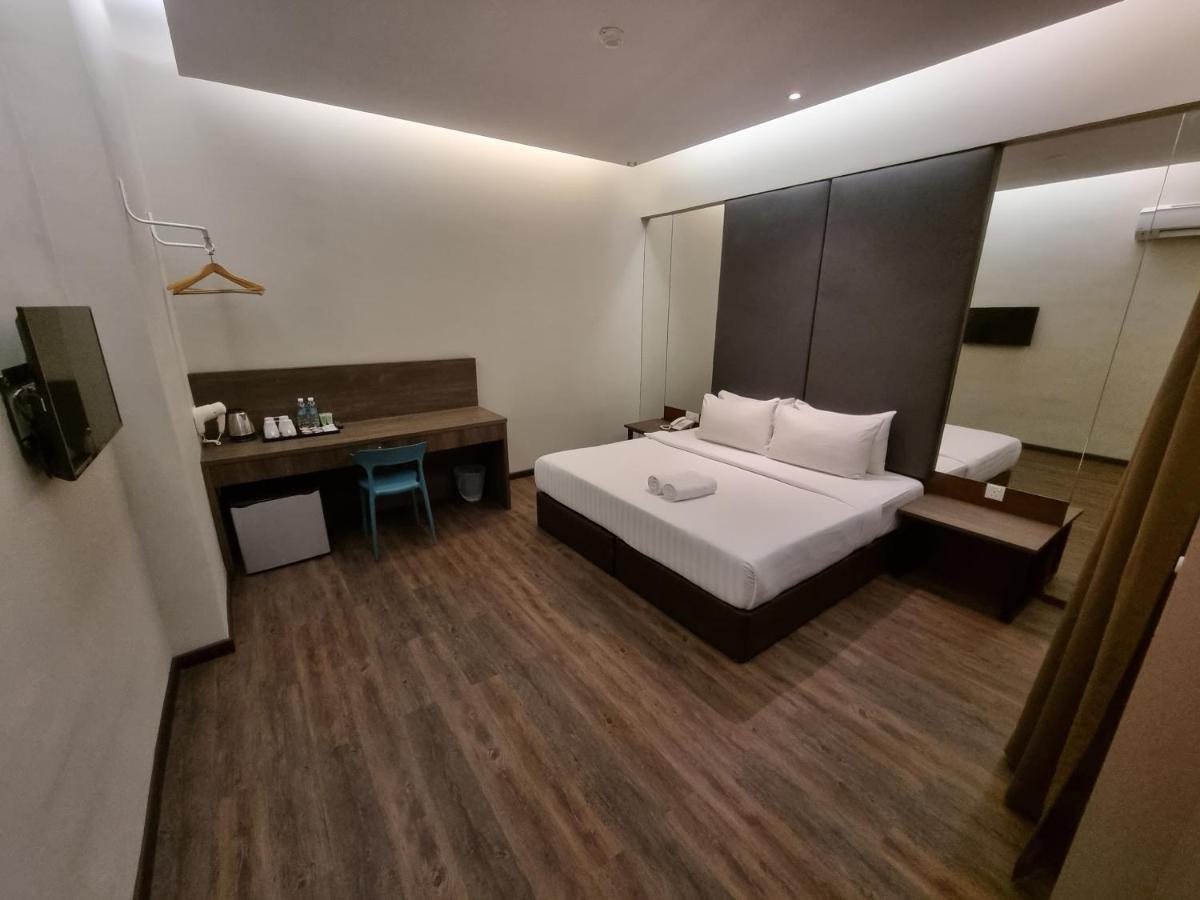 Miico Hotel @ Mount Austin Johor Bahru Ngoại thất bức ảnh