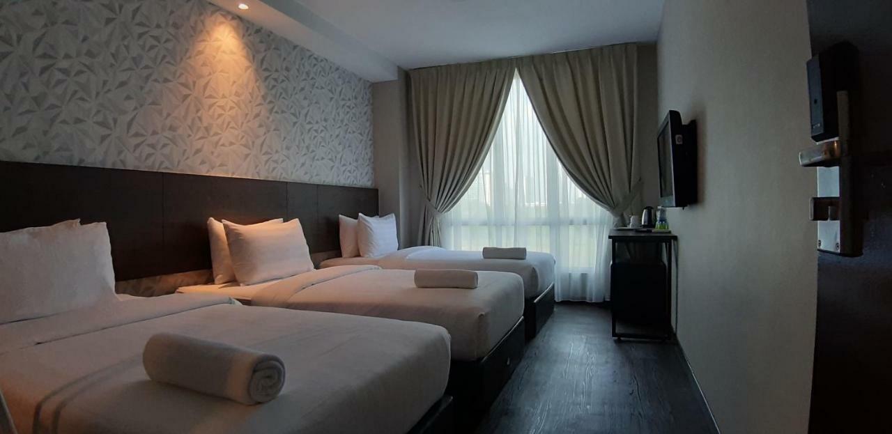 Miico Hotel @ Mount Austin Johor Bahru Ngoại thất bức ảnh