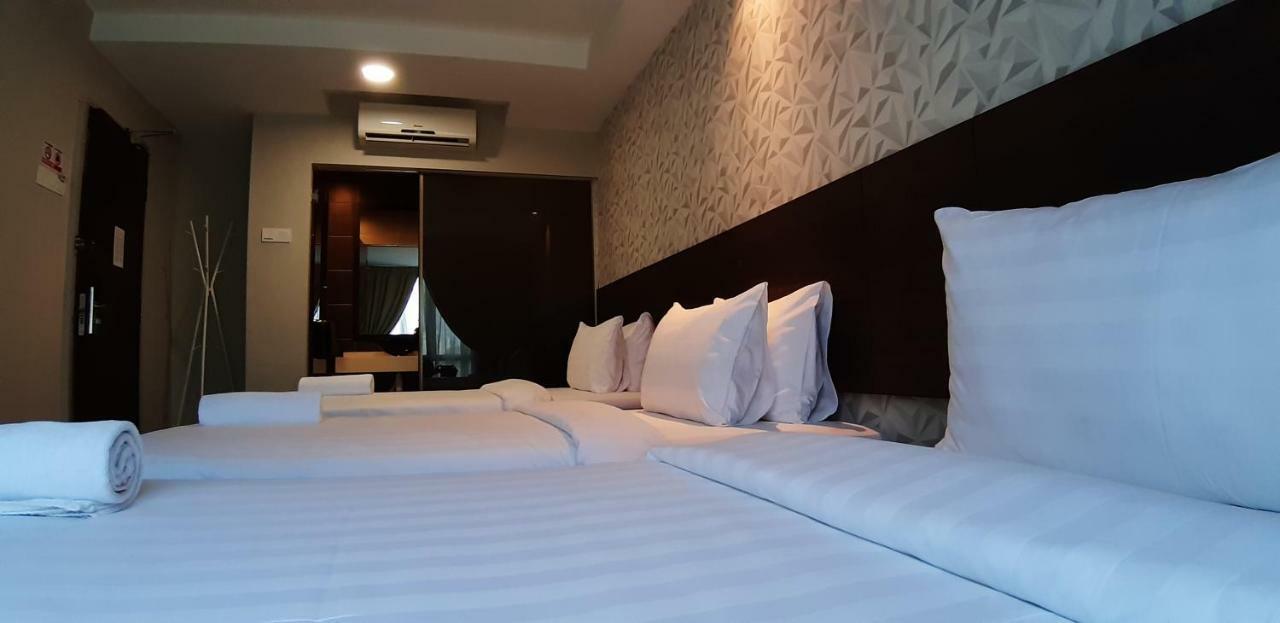 Miico Hotel @ Mount Austin Johor Bahru Ngoại thất bức ảnh