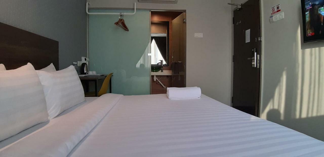 Miico Hotel @ Mount Austin Johor Bahru Ngoại thất bức ảnh