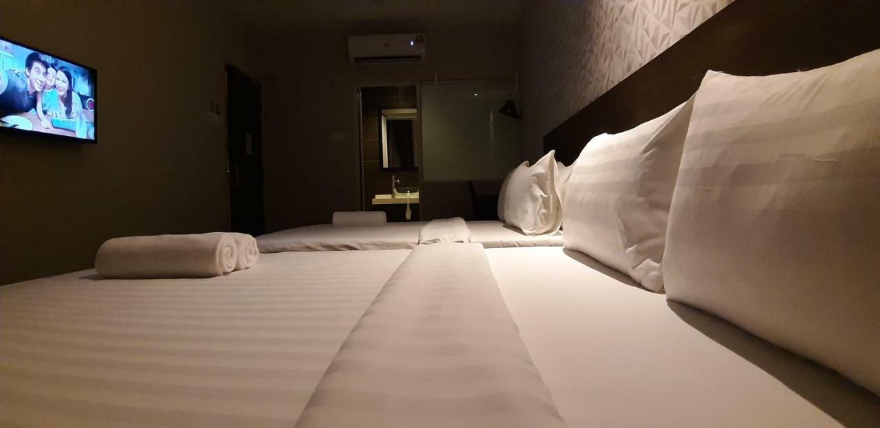 Miico Hotel @ Mount Austin Johor Bahru Ngoại thất bức ảnh