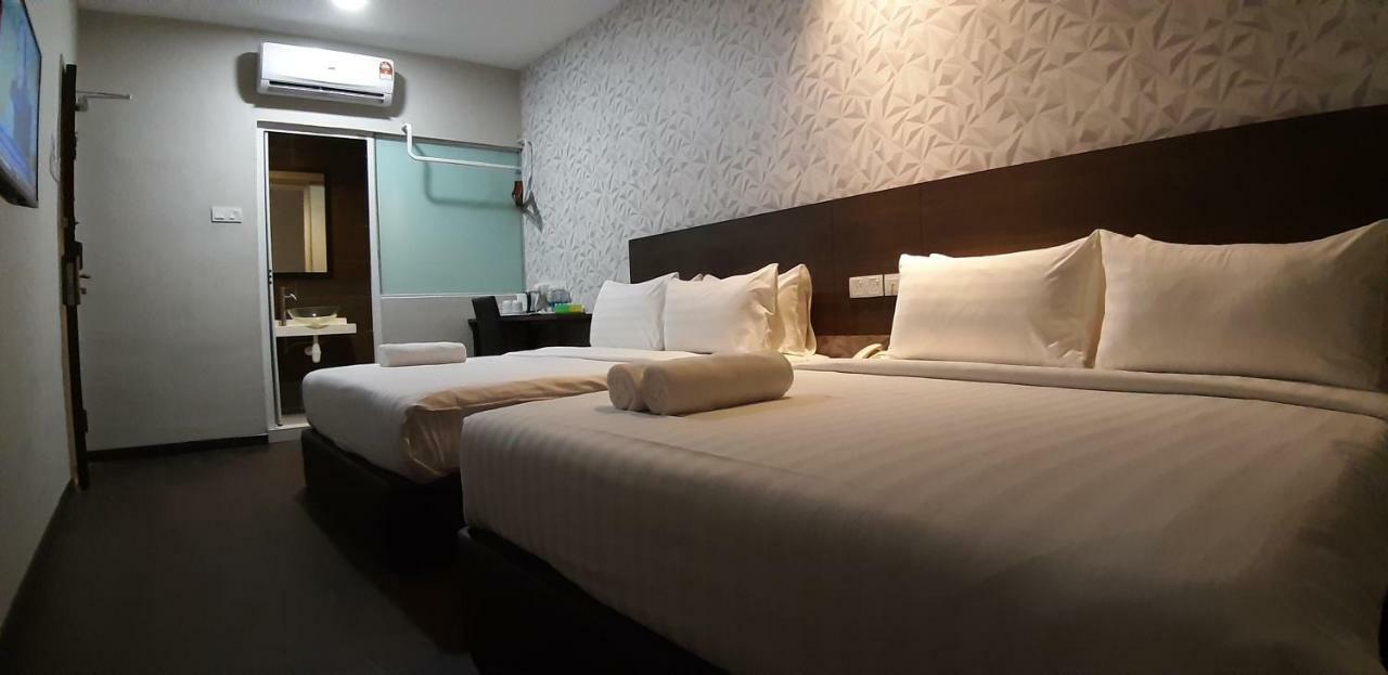 Miico Hotel @ Mount Austin Johor Bahru Ngoại thất bức ảnh