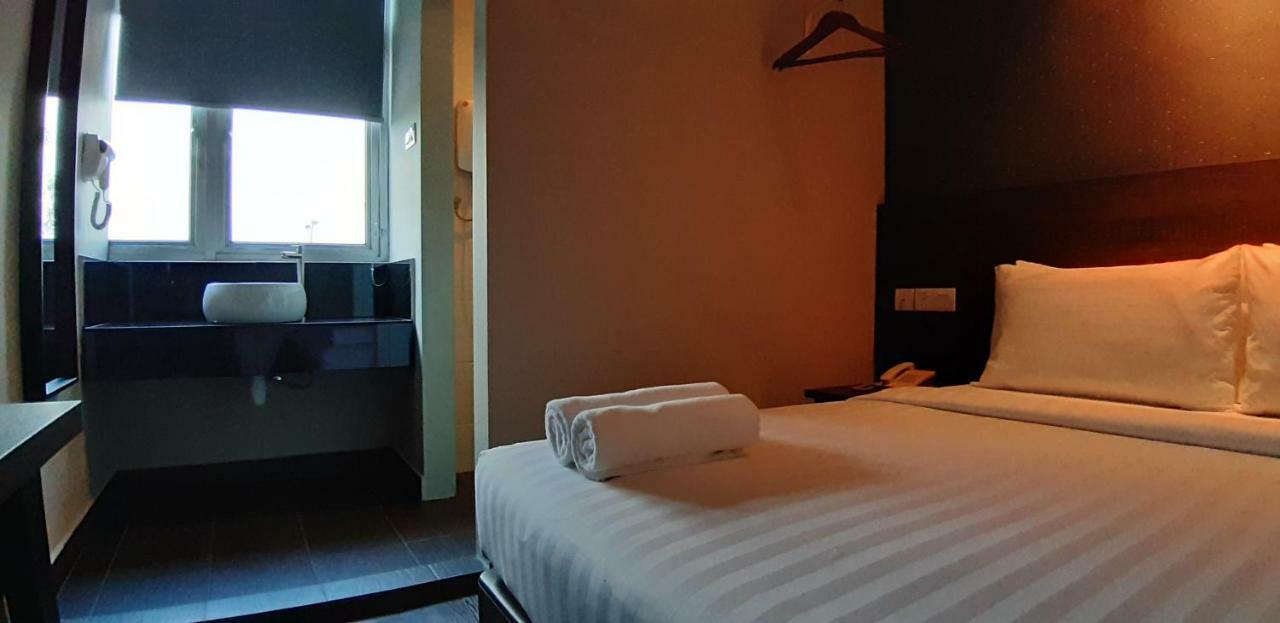 Miico Hotel @ Mount Austin Johor Bahru Ngoại thất bức ảnh