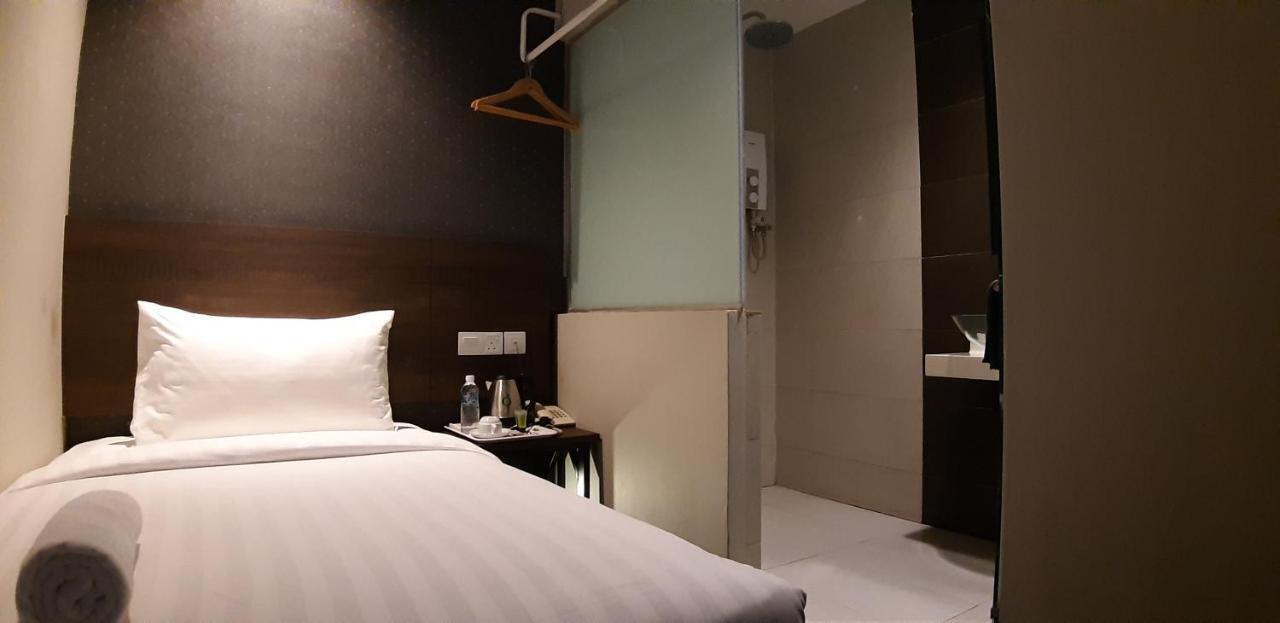 Miico Hotel @ Mount Austin Johor Bahru Ngoại thất bức ảnh