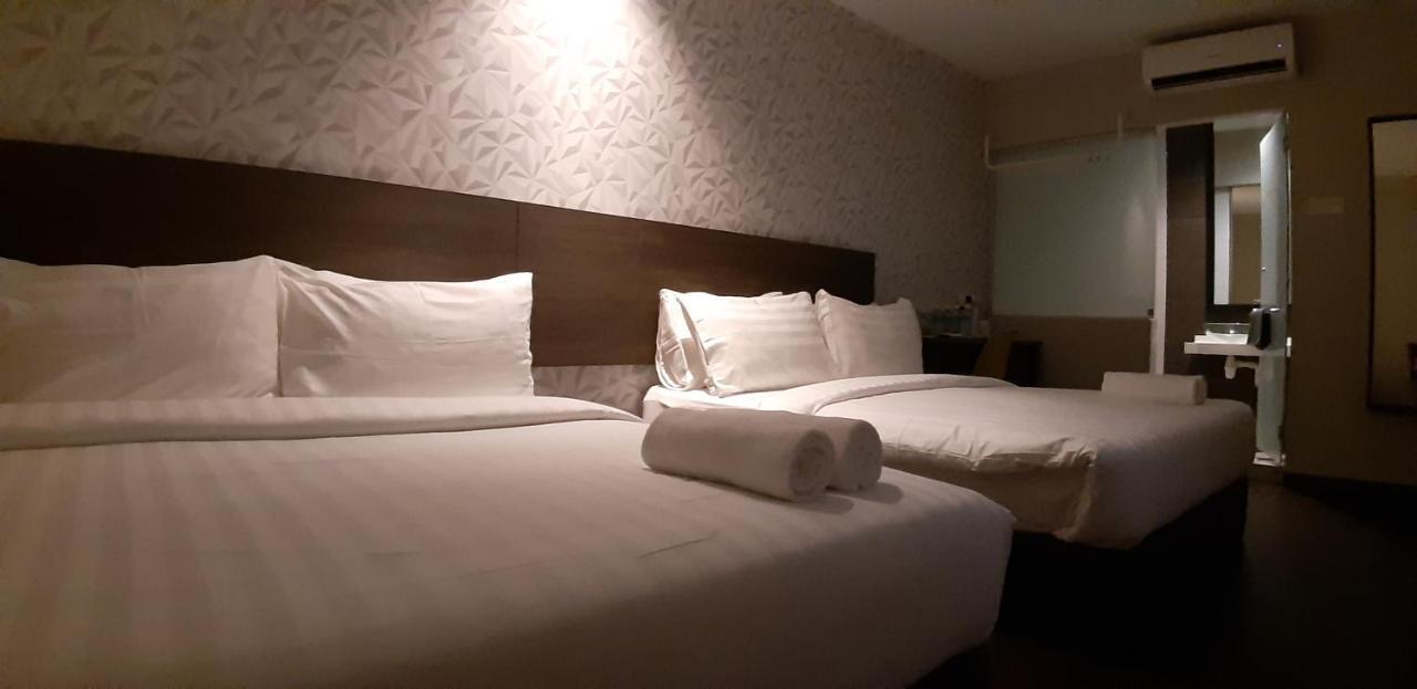 Miico Hotel @ Mount Austin Johor Bahru Ngoại thất bức ảnh
